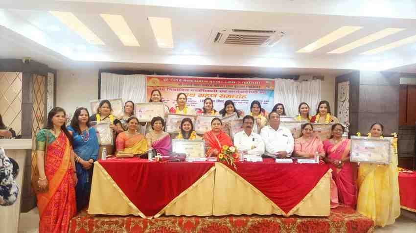 गहोई वैश्य समाज महिला सभा बृहत्तर ग्वालियर का शपथ ग्रहण हुआ