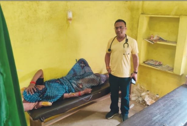 आधा दर्जन झोलाछाप डॉक्टरों पर कार्रवाई