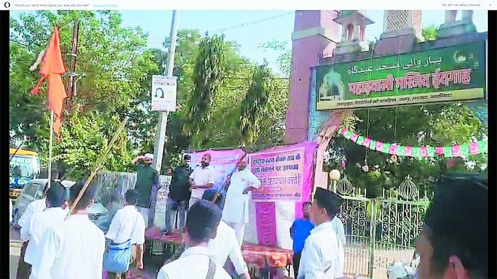 ग्वालियर किला से पहली बार निकला पथ संचलन