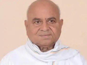 पूर्व नेता प्रतिपक्ष ने सीएम को लिखा पत्र:रेत के अवैध उत्खनन को रोकने की मांग