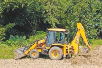 मजदूरों के हक पर डाका