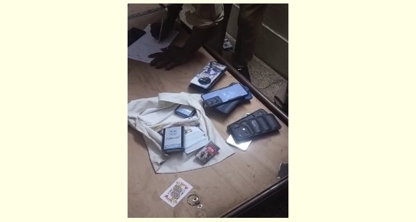 हाईप्रोफाइल जुआ फड़ पर छापा