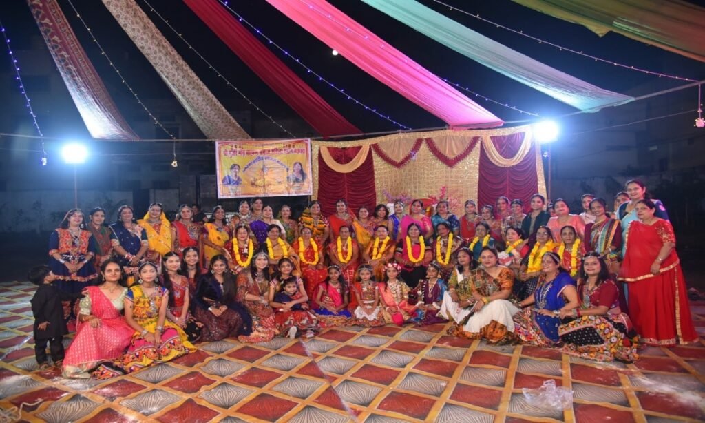 शरद पूर्णिमा पर गरबा महोत्सव