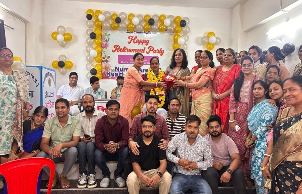 जिला अस्पताल की नर्सिंग ऑफिसर किरण शर्मा रिटायर हुईं