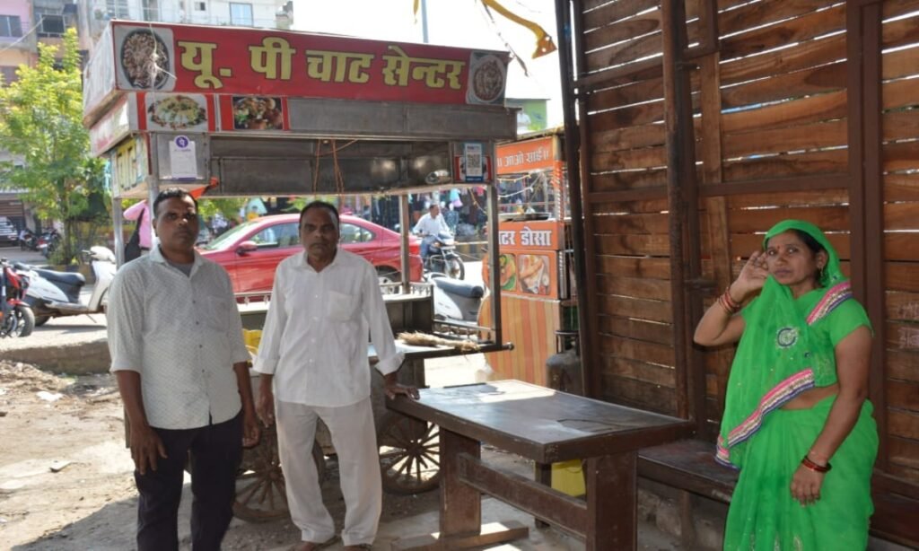 दुकान में की तोडफ़ोड़