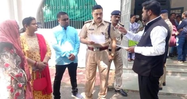 लव जिहाद: युवक ने धर्म छिपा युवती की लूटी आबरू, एएसपी से शिकायत