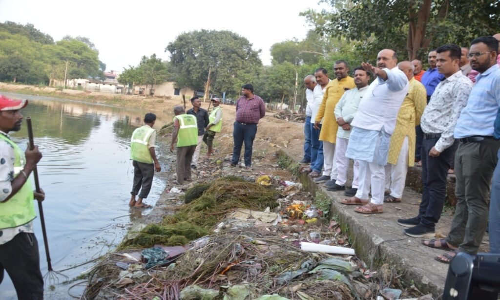 कैंट विधायक ने छठ पूजा की तैयारियों का लिया जायज़ा