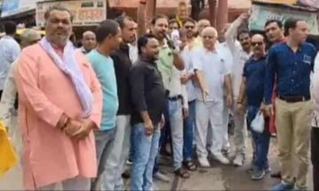 भिंड में कांग्रेस का ‘वोट चोर गद्दी छोड़’ अभियान, घर-घर जाकर बीजेपी सरकार के खिलाफ कराएंगे हस्ताक्षर