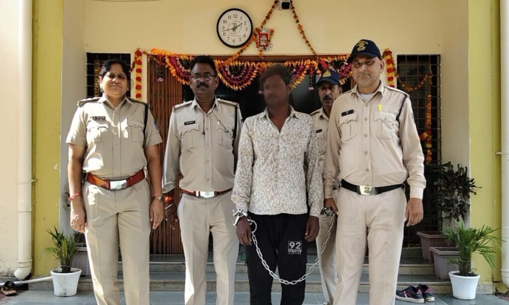 पत्नी की हत्या करने वाला आरोपी गिरफ्तार