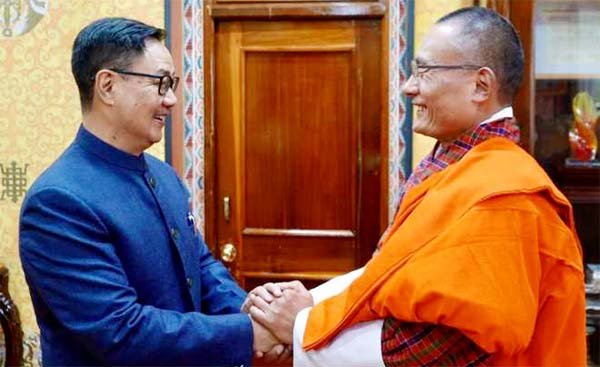 किरेन रिजिजू ने की भूटान के प्रधानमंत्री से मुलाकात