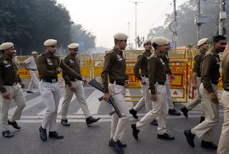 दिल्ली विस्फोट मामले में अबतक 15 गिरफ्तार, तीन को लिया हिरासत में