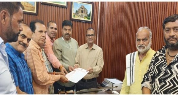 मेला पोर्टल में अभी भी गड़बड़ी, आवेदन के लिए भटक रहे दुकानदार