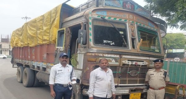 गूगल के भरोसे शहर में घुस रहे ट्रक-बस ड्राइवर