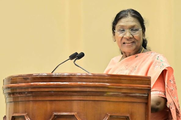 सबकी भागीदारी से ही प्रभावी जल प्रबंधन संभव : मुर्मु