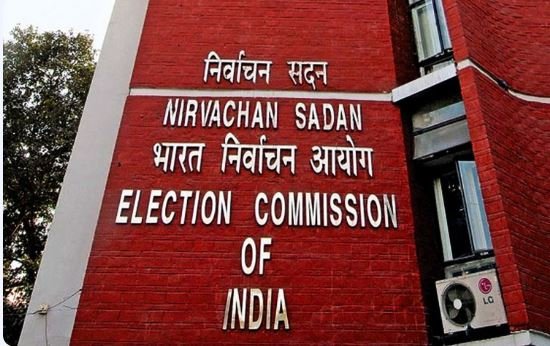 एसआईआर पर चुनाव आयोग से मिला तृणमूल कांग्रेस का प्रतिनिधमंडल, प्रक्रिया पर उठाये गंभीर सवाल