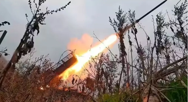 यूक्रेन ने स्वदेशी ‘फ्लेमिंगो’ मिसाइल से रूस पर किया पहला सफल वार: 3000 KM मारक क्षमता से तेल रिफाइनरी को बनाया निशाना, जेलेंस्की ने बताया सबसे सफल