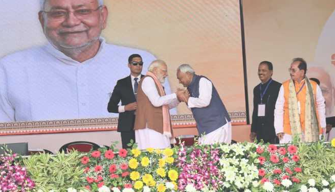 शपथ मंच पर गूंजा ‘मोदी- नीतीश हिट’, जीत को लेकर लोगों ने रखे अपने- अपने पक्ष