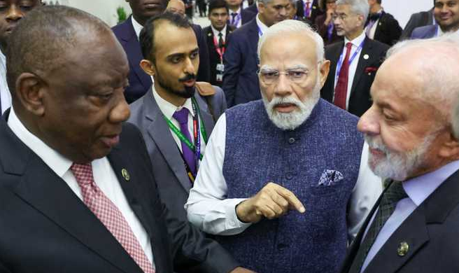 मोदी ने रामफोसा के साथ की द्विपक्षीय संबंध के मुद्दे पर चर्चा