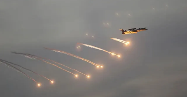 तालिबान की धमकी से पाकिस्तान का इनकार, अफगानिस्तान पर हवाई हमले के आरोपों को किया खारिज; तनाव बढ़ा, नागरिकों की मौत की खबरें