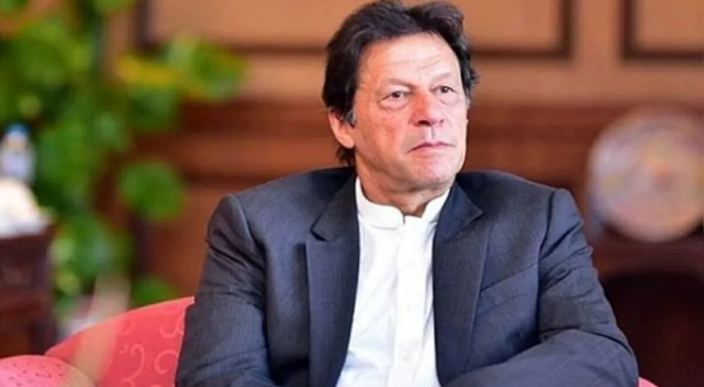 इमरान खान की सुरक्षा पर उठे गंभीर सवाल: बेटे कासिम ने सोशल मीडिया पर पूछा- ‘पिता के जिंदा होने का सबूत दें’, जेल के बाहर CM का धरना