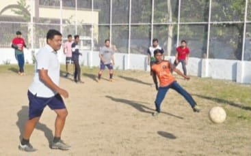 ऑफिसर्स क्लब मैदान पर पक्के निर्माण से खिलाड़ियों में रोष, खेल बंद होने का खतरा