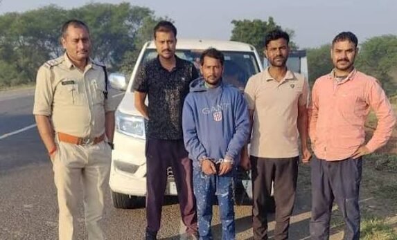 चुरयारी बस स्टैंड हत्या कांड के दो इनामी आरोपी गिरफ्तार