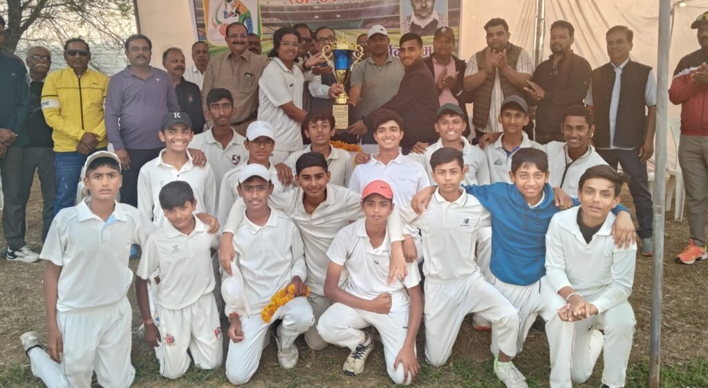 फौजदार स्मृति अंडर-15 बालक वर्ग ट्रॉफी पर नर्मदापुरम का कब्जा