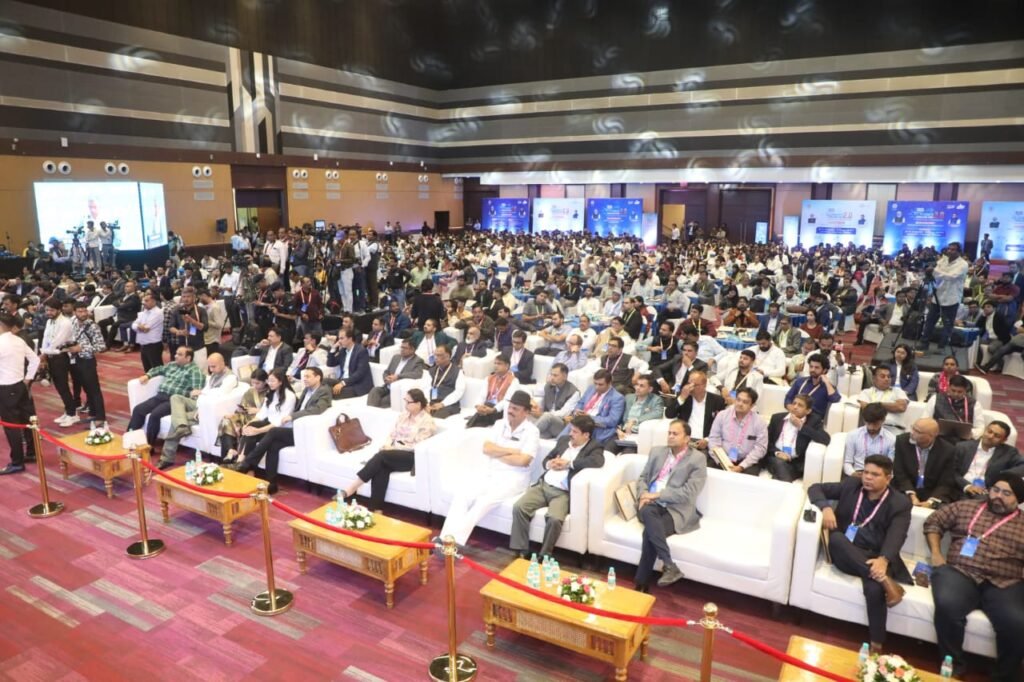 सीएम डॉ यादव का इंदौर आगमन, ब्रिलियंट कन्वेंशन सेंटर में टेक कॉन्क्लेव में हो रहे शामिल