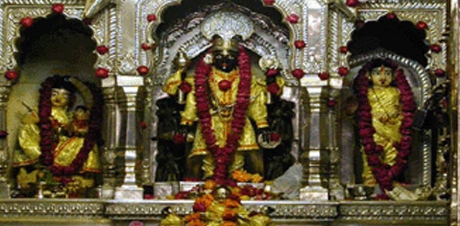 सिंधिया ट्रस्ट के गोपाल मंदिर में भी आरती का समय बदल गया