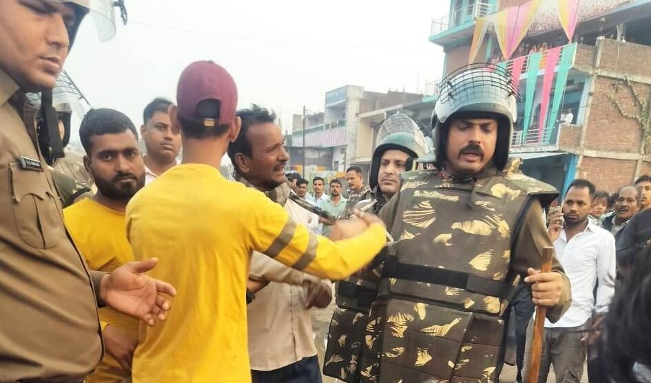 बालक के सिर पर चढ़ गया टैंकर का टायर