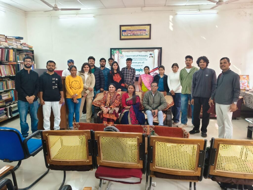 विश्वविद्यालय के दर्शनशास्त्र विभाग में विश्व दर्शन दिवस मनाया गया