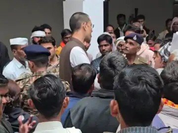 मुरैना में नवाचार : कलेक्टर अब तहसीलों में कर रहे जनसुनवाई