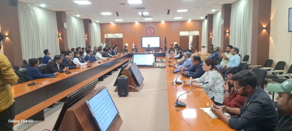 ई-कॉमर्स डिलीवरी कंपनियों को पुलिस कमिश्नर की चेतावनी  नियम तोड़ेंगे तो होगी कार्रवाई