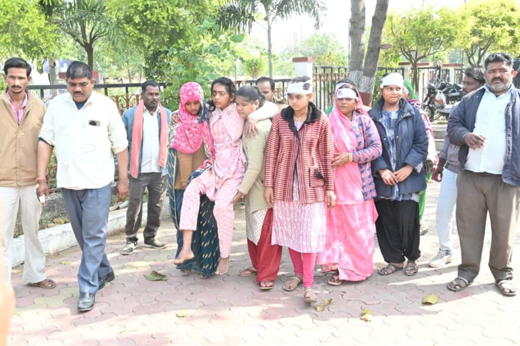 पुराने विवाद को लेकर महिलाओं पर हमला, एक ही परिवार के आठ लोग घायल