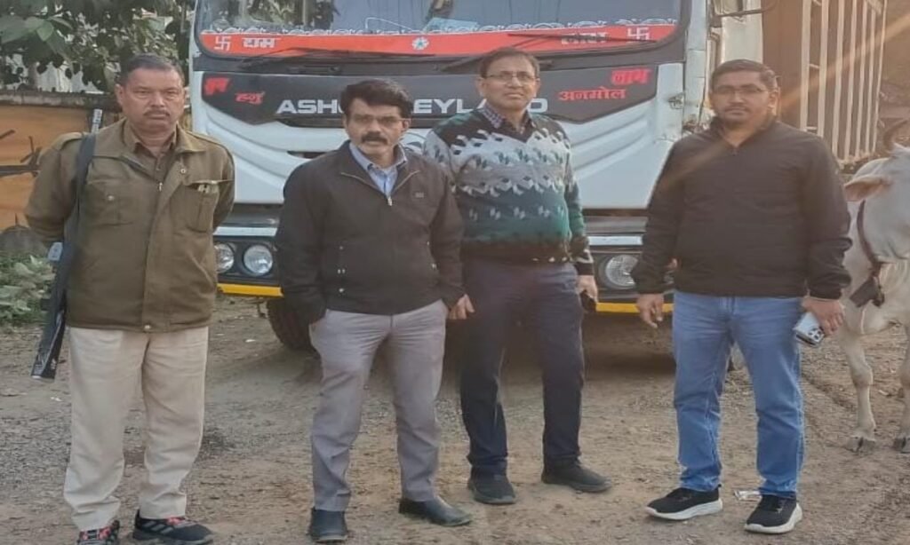 सुबह सुबह रेत के अवैध परिवहन में लिप्त 4 वाहन जब्त