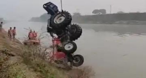 ट्रैक्टर चंबल नहर में गिरा, एक युवक लापता, एसडीआरएफ कर रही रेस्क्यू