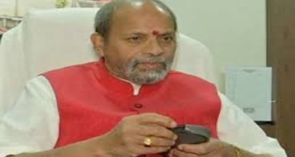 नेताओं के दूरी बनाने से हताश पारस
