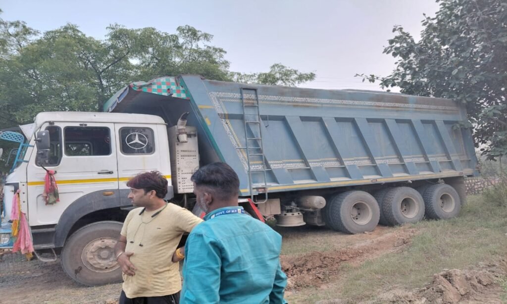 रेत के अवैध परिवहन में लिप्त 5 वाहन जब्त