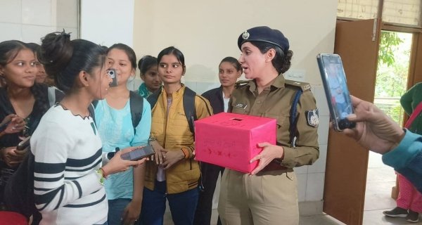 बेटियों की मन की बात अब होगी सुरक्षित, पुलिस की अनोखी मुस्कान पहल शुरू