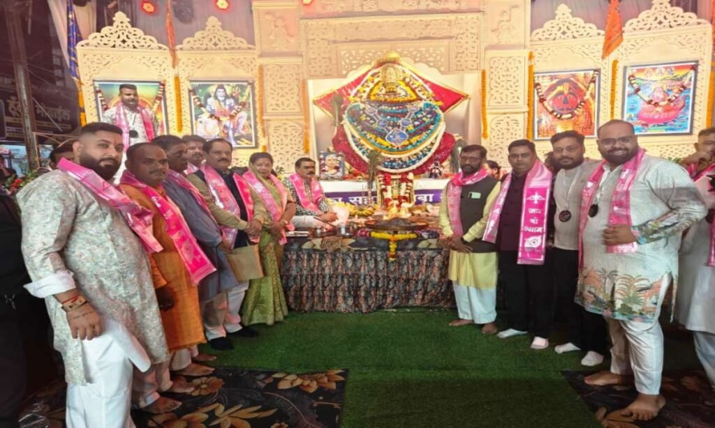 श्री खाटू श्याम जन्मोत्सव पर उमड़ा आस्था का सैलाब, सुरीले भजनों पर भक्ति भाव से झूमे श्रद्धालु