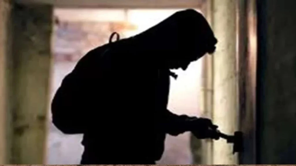 आग बुझाकर चोर बना कर्मचारी, 30 लाख का मिलर ट्रक चोरी