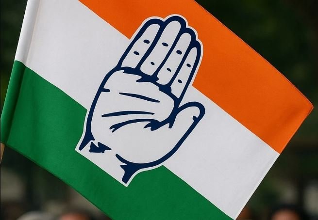 नाम बदलने में मोदी सरकार का मुकाबला नहीं : कांग्रेस