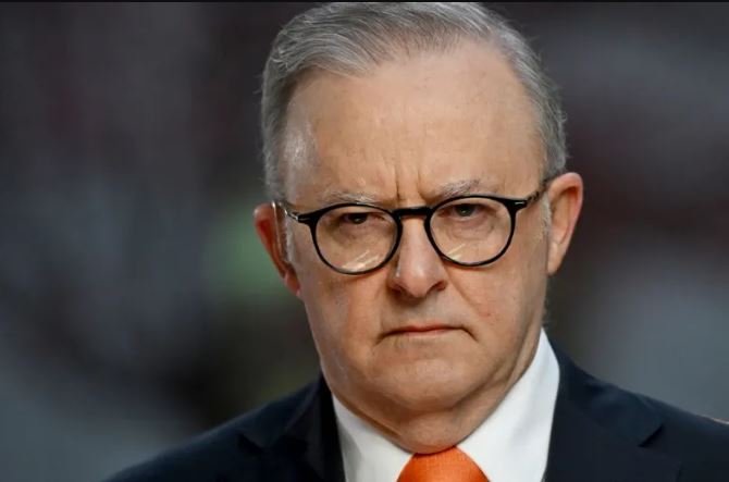 ऑस्ट्रेलियाई प्रधानमंत्री ने बॉन्डी बीच आतंकी हमले को लेकर यहूदी समुदाय से माफ़ी मांगी