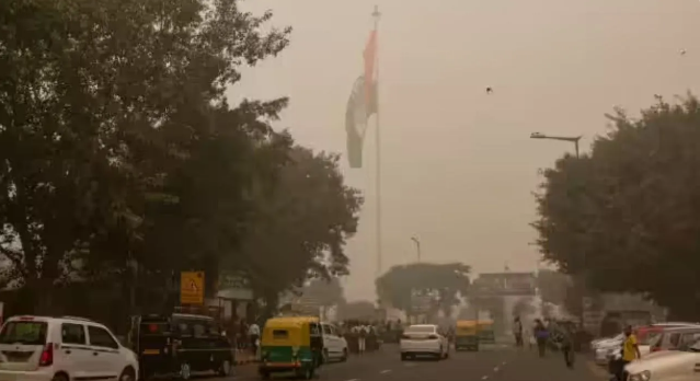 दिल्ली-एनसीआर की हवा फिर ‘गंभीर’, AQI 400 पार होने के बाद प्रदूषण रोकने CAQM ने GRAP-3 किया लागू