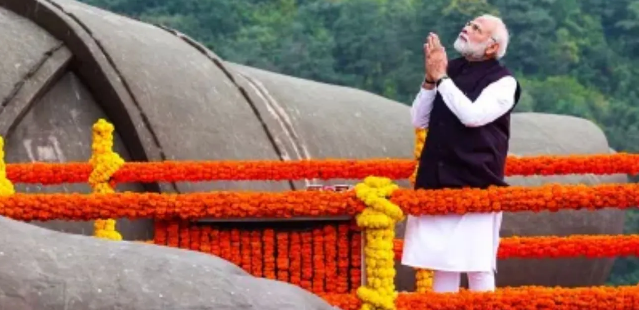 सरदार पटेल की 75वीं पुण्यतिथि: पीएम मोदी, अमित शाह ने किया ‘लौह पुरुष’ को नमन, बताया अखंड भारत का निर्माता