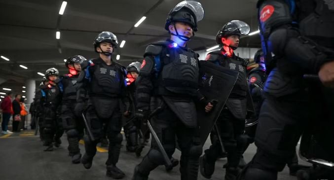 जापान के कारखाने में चाकूबाजी और लिक्विड स्प्रे हमले में 15 घायल