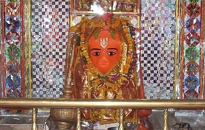 कटे फटे, छोटे कपड़े खेड़ापति हनुमान मंदिर में प्रतिबंधित, दर्शन के लिये मर्यादित वस्त्र पहनने होंगे