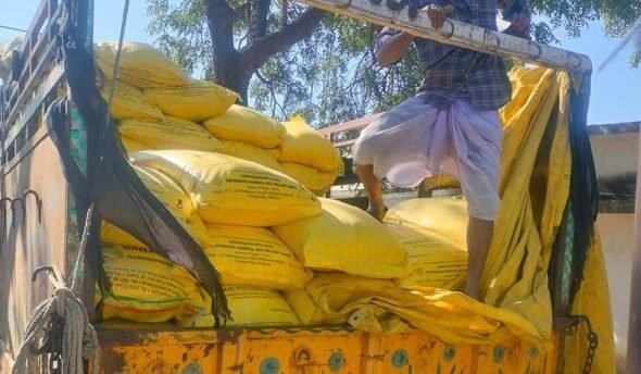 उर्वरक का अवैध परिवहन हो रहा, एफआईआर दर्ज
