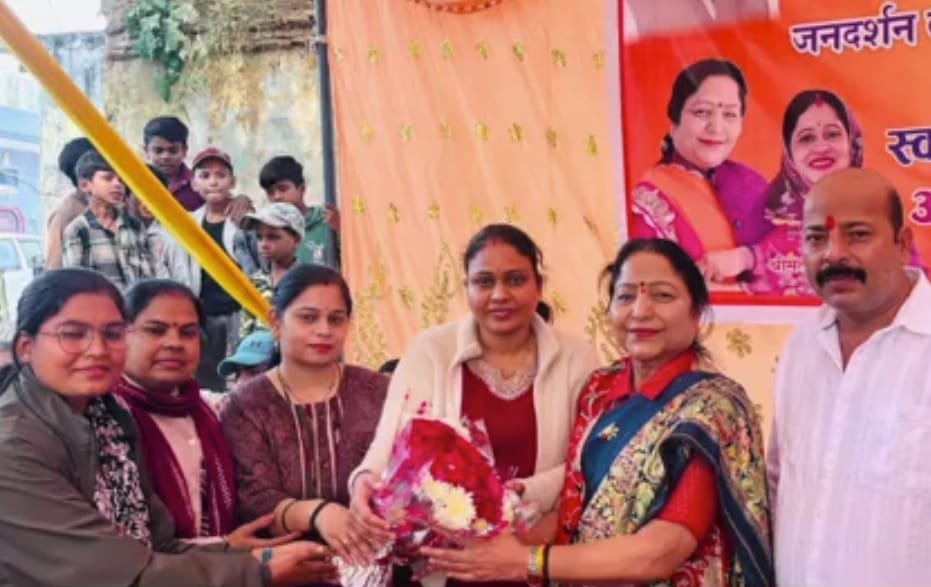 बरद्वाहा खुर्द में विधायक ललिता यादव ने लगाई जनचौपाल