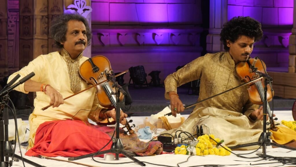 तानसेन समारोह में वायलिन, गायन और सितार का दिव्य संगम
